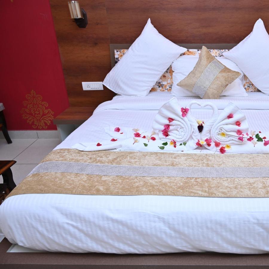 Hotel Bhairav Niwas Bikaner Exterior photo